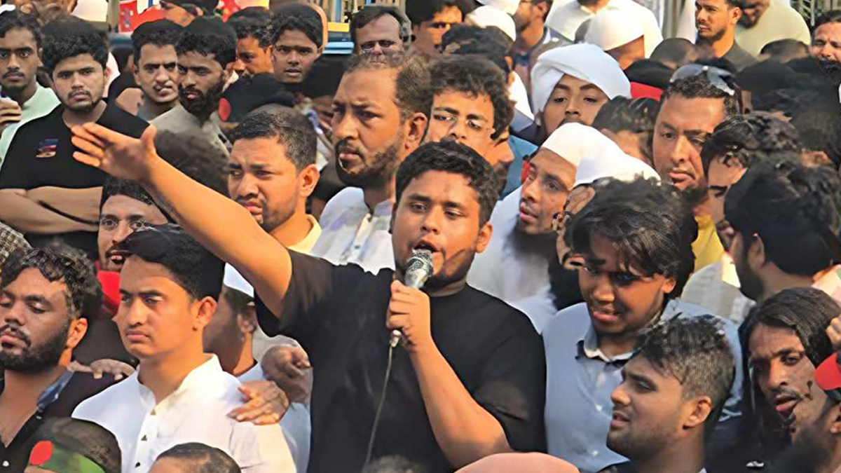 আ. লীগ নিষিদ্ধ না হওয়া পর্যন্ত রাজপথ ছাড়বেন না: হাসনাত