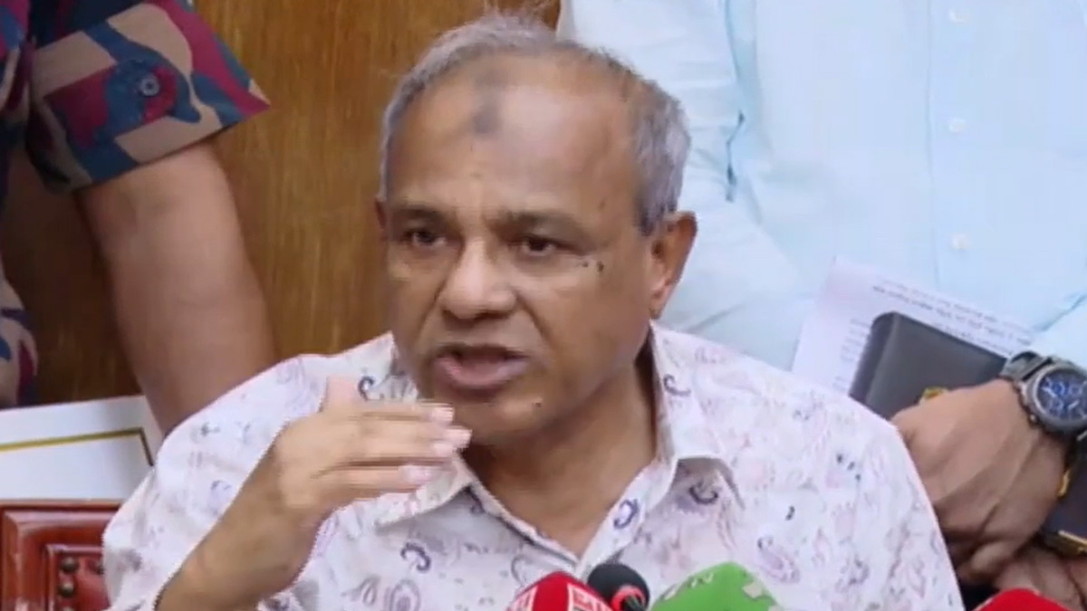 পুলিশের হাতে কোনও মারণাস্ত্র থাকবে না: স্বরাষ্ট্র উপদেষ্টা