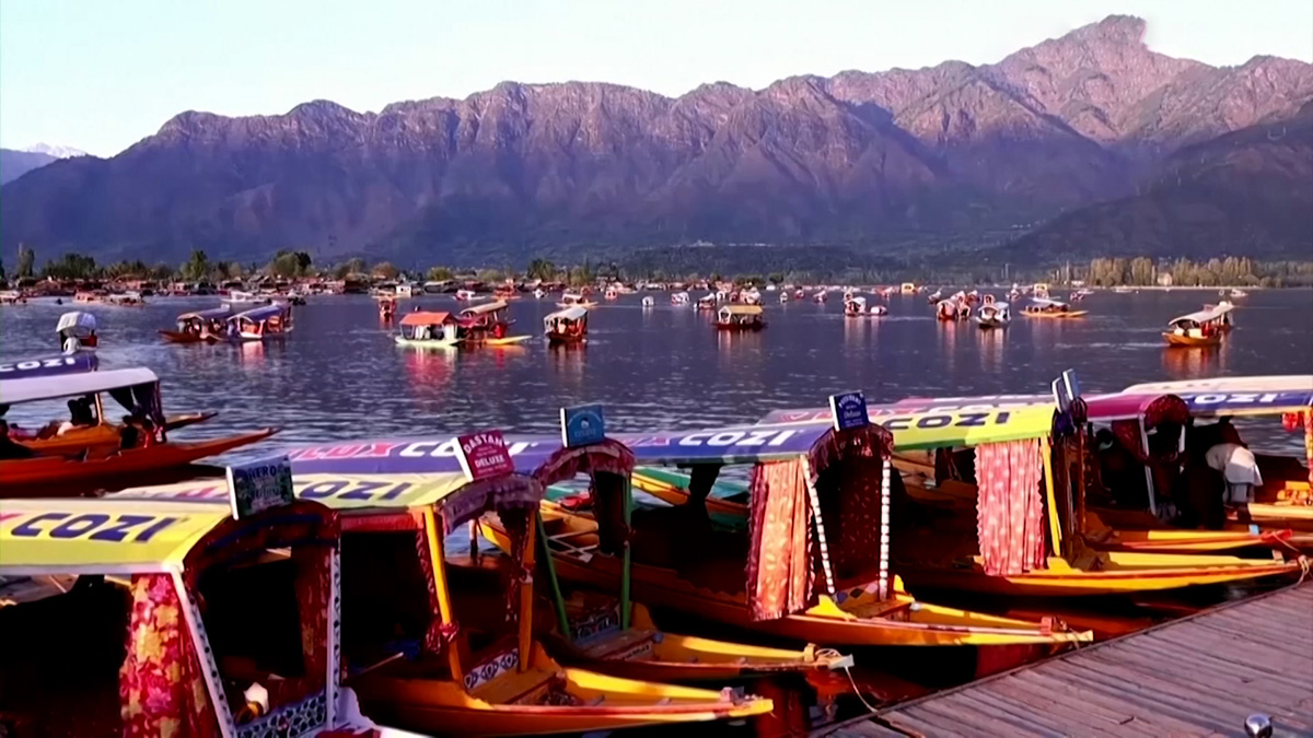 পৃথিবীর স্বর্গ থেকে যুদ্ধক্ষেত্র কাশ্মির, কেন এই সংঘাত?