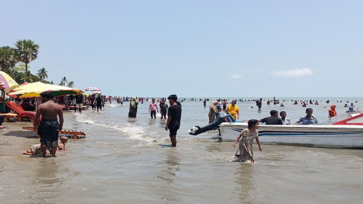 কুয়াকাটা সৈকতে গোসলে নেমে পর্যটকের মৃত্যু