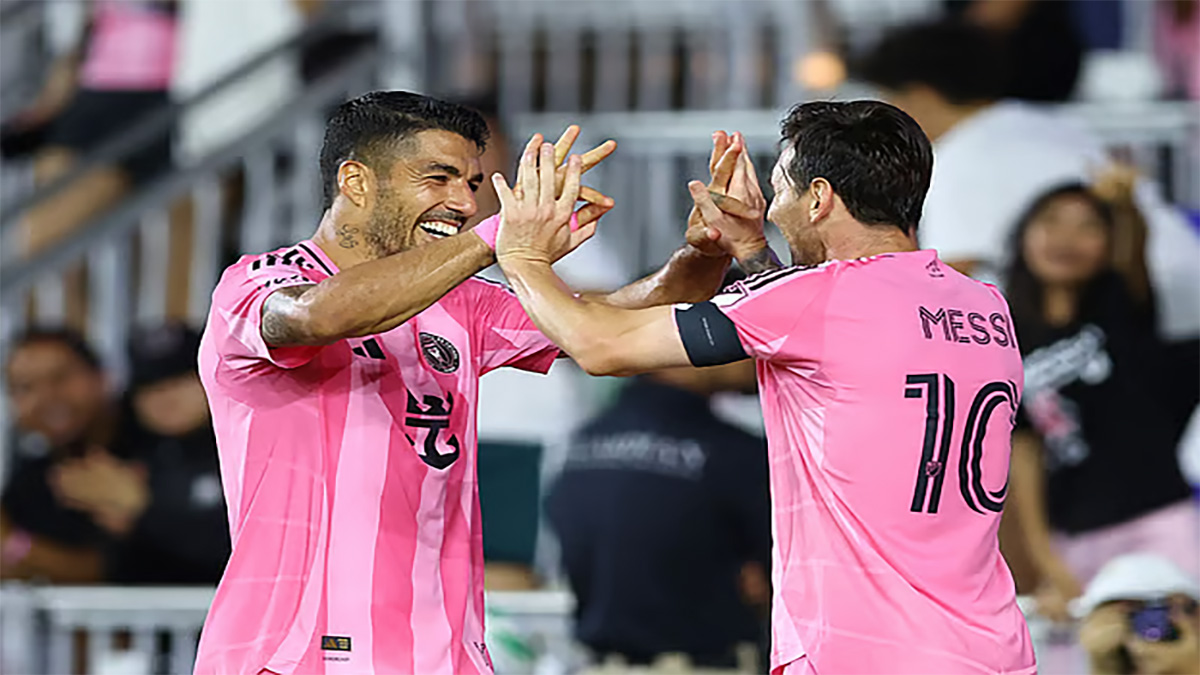 মেসি-সুয়ারেজের জোড়া গোলে জয়ে ফিরলো মায়ামি