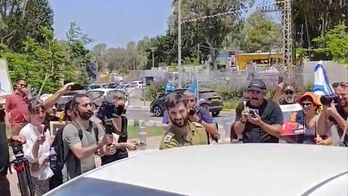 গাজায় অভিযানে যোগ দিতে অস্বীকৃতি, ইসরায়েলি সেনার ২০ দিনের কারাদণ্ড