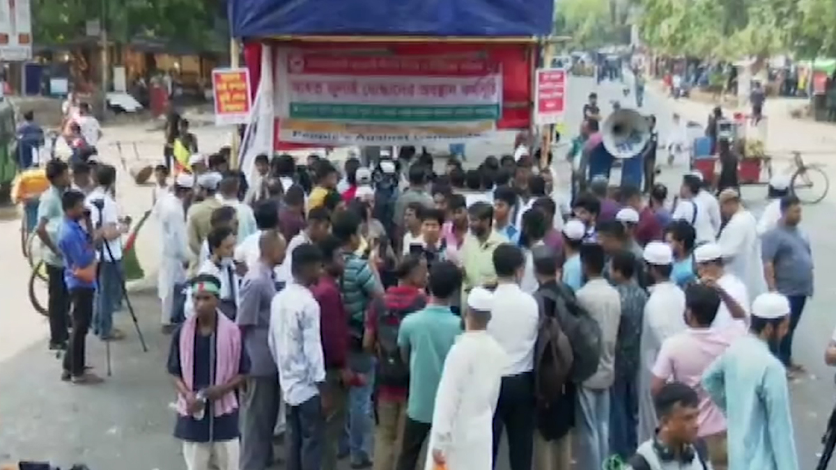 আবারও শাহবাগ ব্লকেড