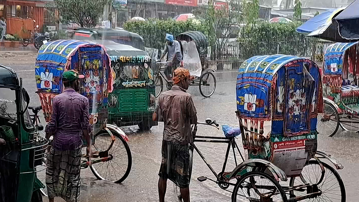 নিম্নচাপ পরিণত হতে পারে ‘গভীর নিম্নচাপে’; এমন বৃষ্টি ঝরতে পারে দু’দিন