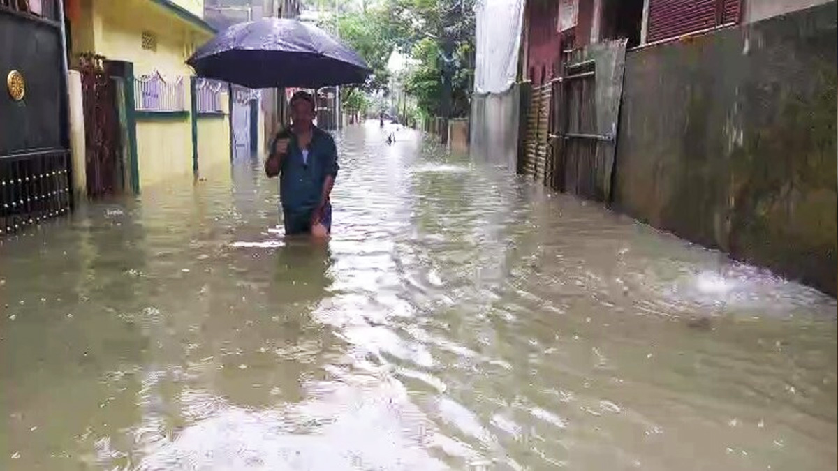 ১৩২ বছরের রেকর্ড ভেঙে আসামে একদিনে সর্বোচ্চ বৃষ্টি