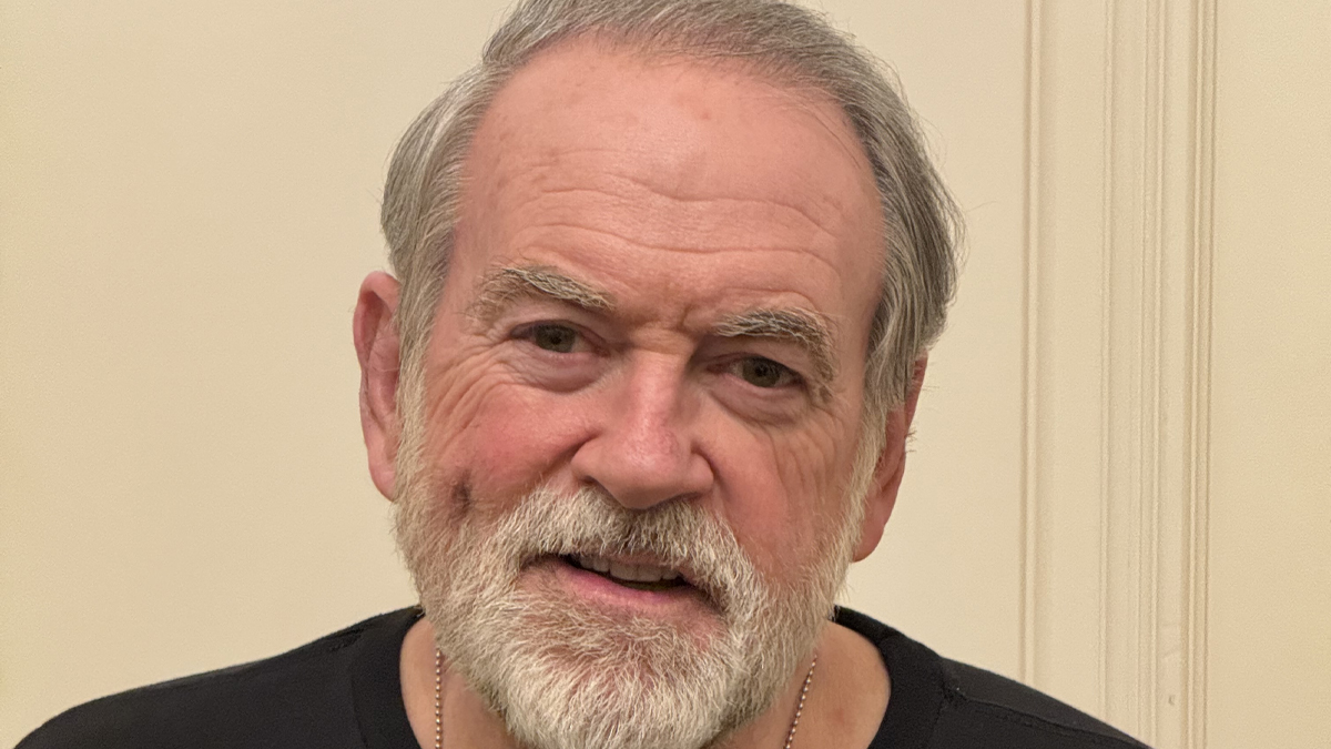 ইরানি হামলার ভয়ে এক রাতে ৫ বার বাঙ্কারে ঢোকেন মার্কিন রাষ্ট্রদূত