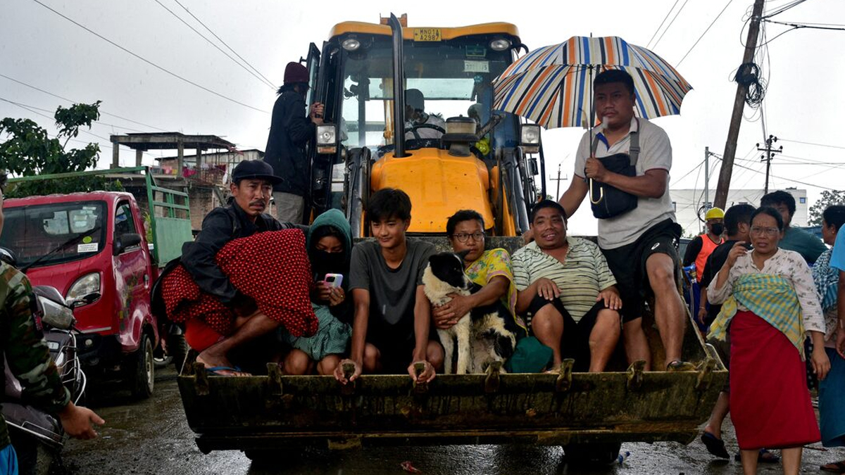 ভারতের উত্তরাঞ্চলে ভারী বর্ষণ-বন্যা-ভূমিধসে নিহত ৩৪
