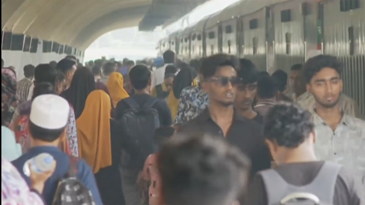 রাজধানীতে ফিরতে শুরু করেছেন কর্মজীবী মানুষ