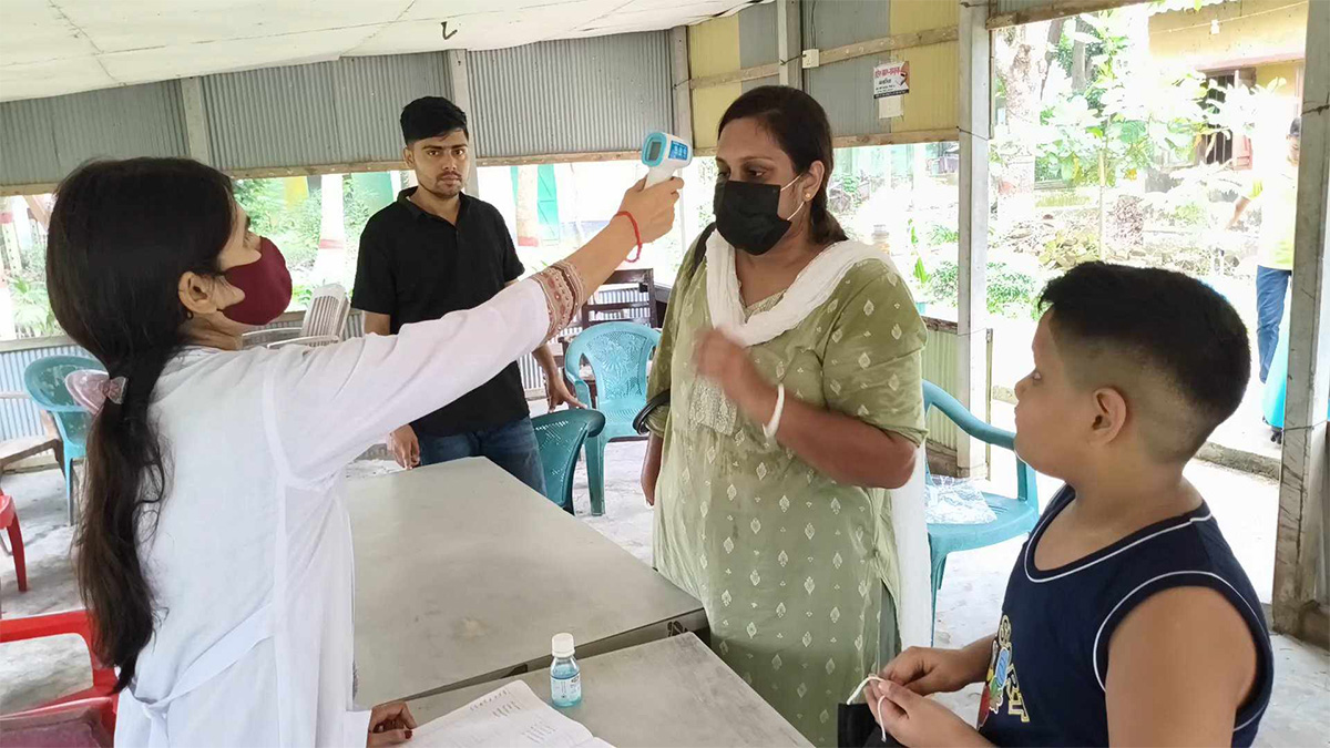 করোনা প্রতিরোধে আখাউড়া ইমিগ্রেশনে বিশেষ সতর্কতা