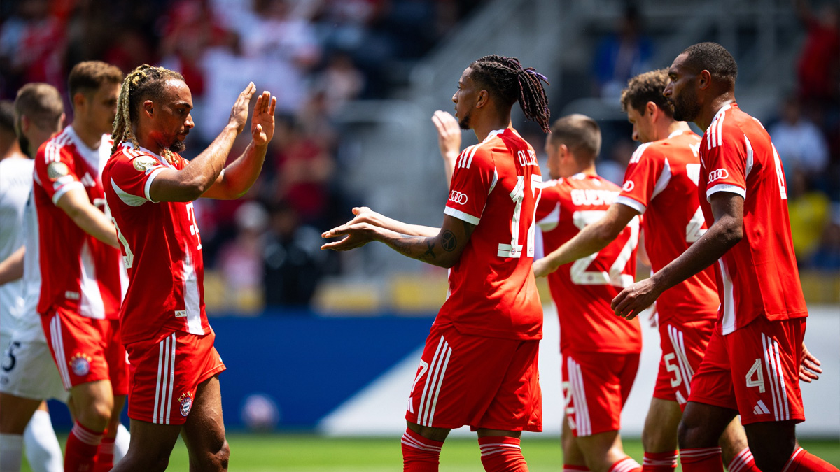 মুসিয়ালার হ্যাটট্রিক, গোলবন্যায় ক্লাব বিশ্বকাপ শুরু বায়ার্নের