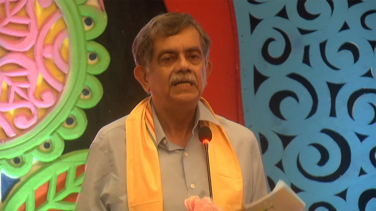 ষড়যন্ত্র মোকাবেলায় ঐক্যবদ্ধ থাকার বিকল্প নেই: শিক্ষা উপদেষ্টা