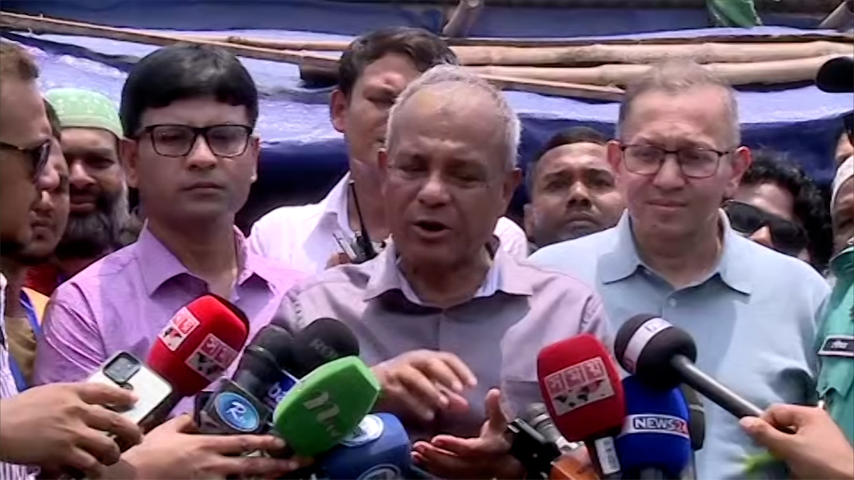 আওয়ামী লীগের দুর্নীতিবাজরা নেই, তাই বড় গরু বিক্রি কম: স্বরাষ্ট্র উপদেষ্টা