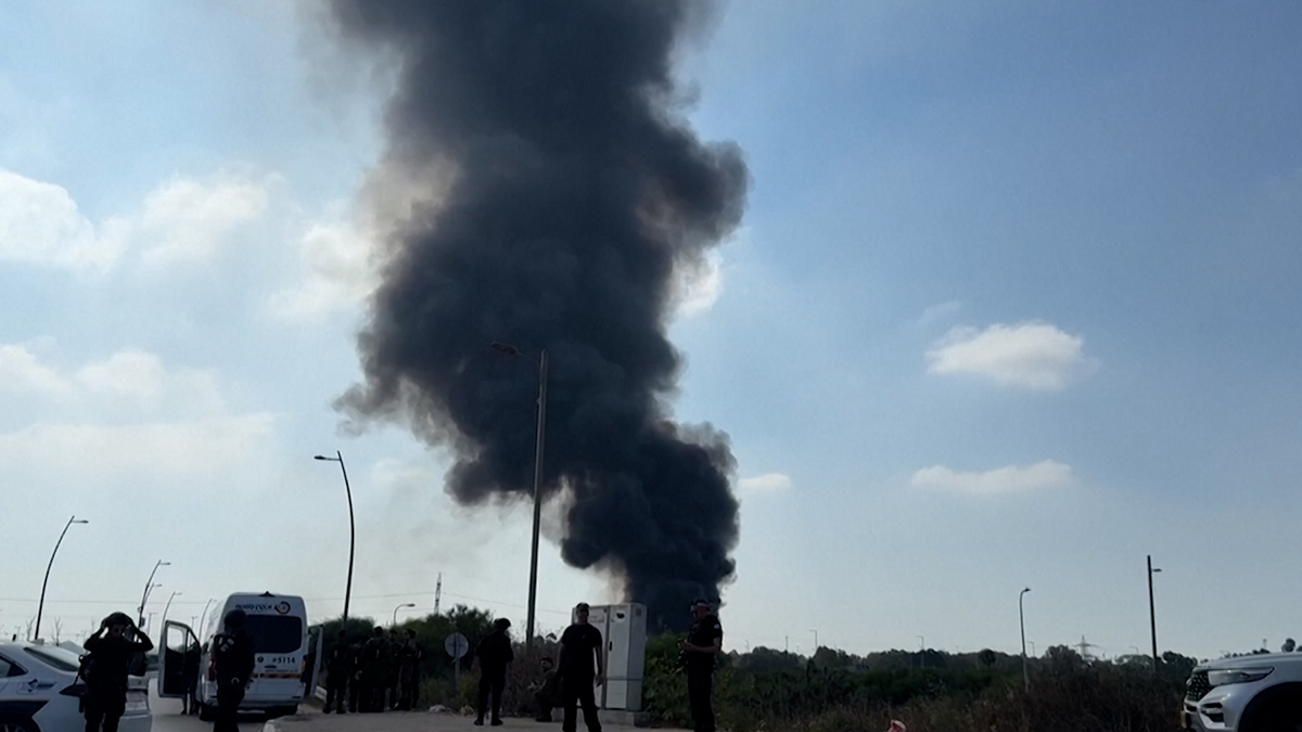 ইসরায়েলি ভূখণ্ডে আবারও ৮ দফায় ক্ষেপণাস্ত্র ছুঁড়েছে ইরান