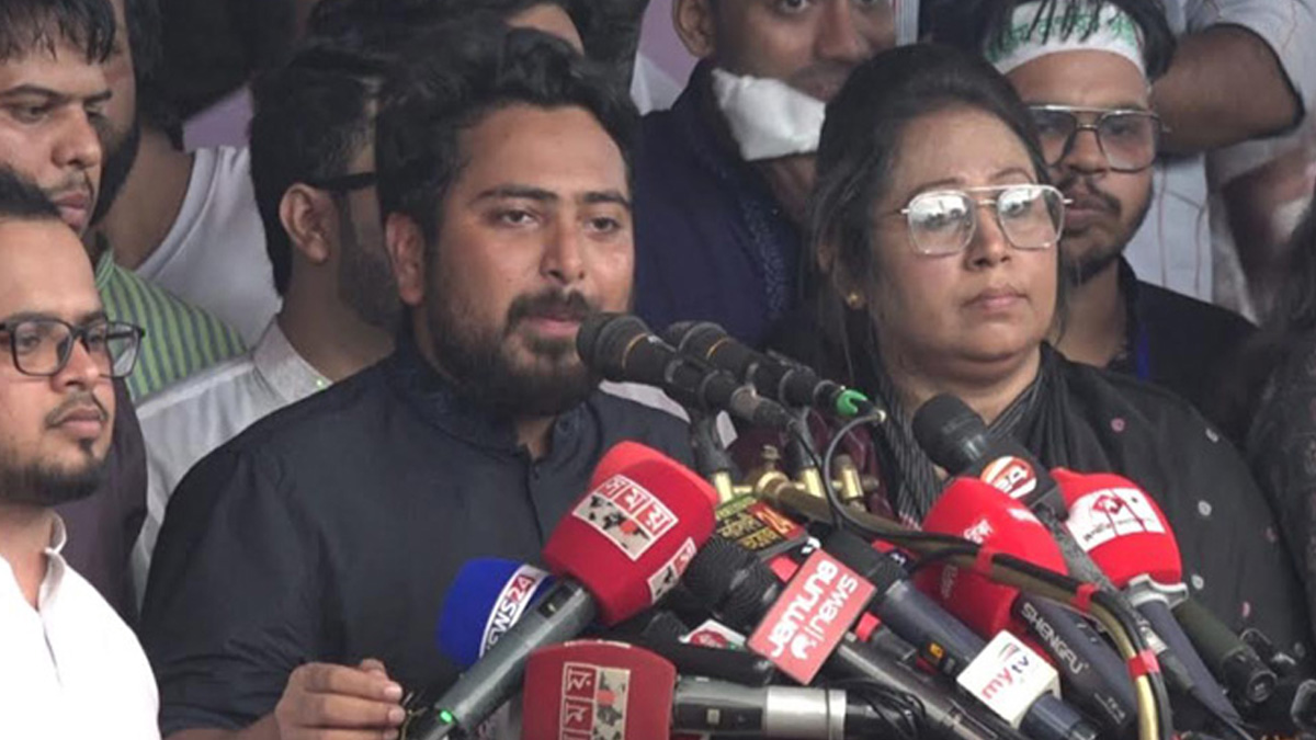 দুই ছাত্র উপদেষ্টার বিরুদ্ধে ষড়যন্ত্র করা হচ্ছে: নাহিদ ইসলাম