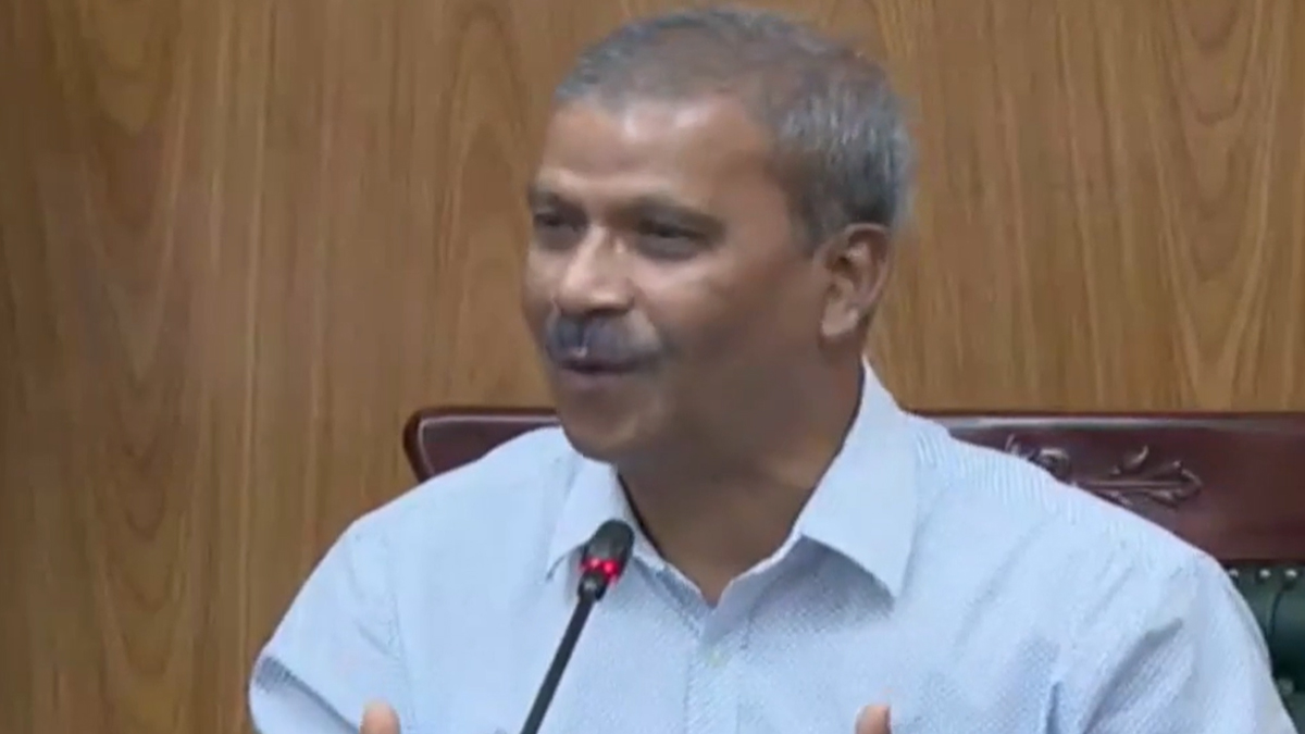 আগামী নির্বাচনে মানুষের ভোটের আকাঙ্ক্ষা পূর্ণ হবে: আইন উপদেষ্টা