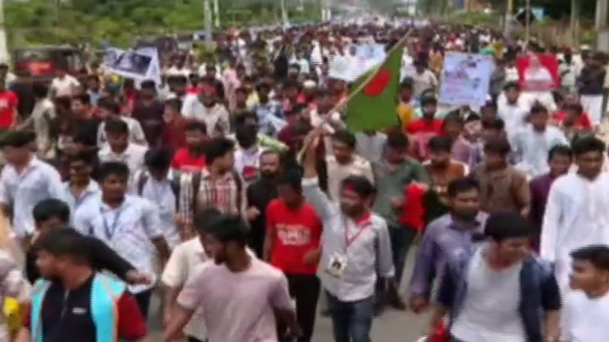 কক্সবাজারে চলছে এনসিপির পদযাত্রা