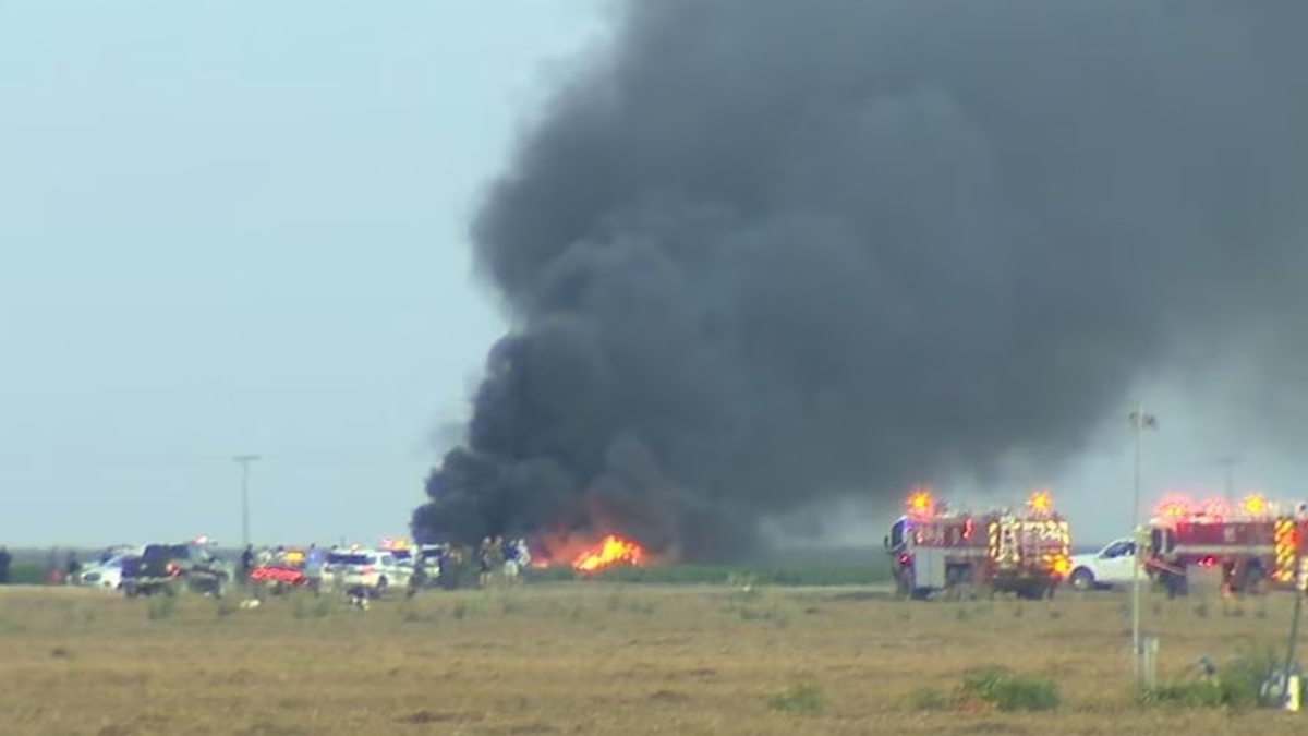 ক্যালিফোর্নিয়ায় মার্কিন যুদ্ধবিমান ’এফ-৩৫’ বিধ্বস্ত, পাইলট নিরাপদে