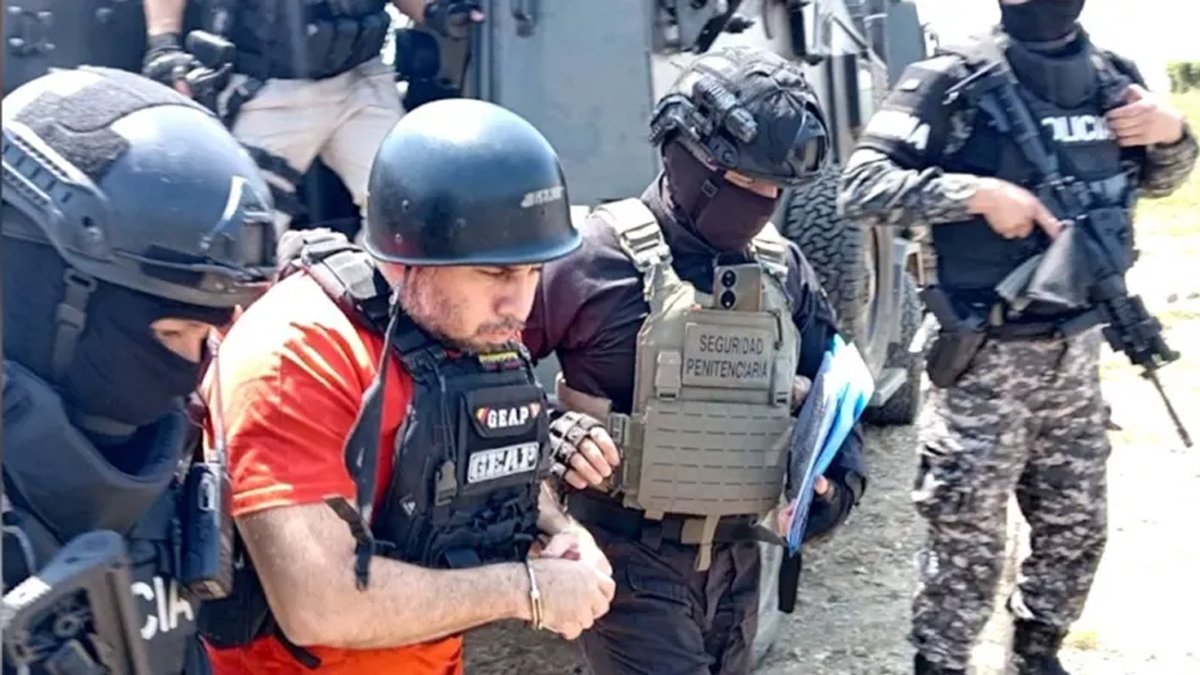 ড্রাগ লর্ড ভিলামার ফিটোকে যুক্তরাষ্ট্রে পাঠালো ইকুয়েডর