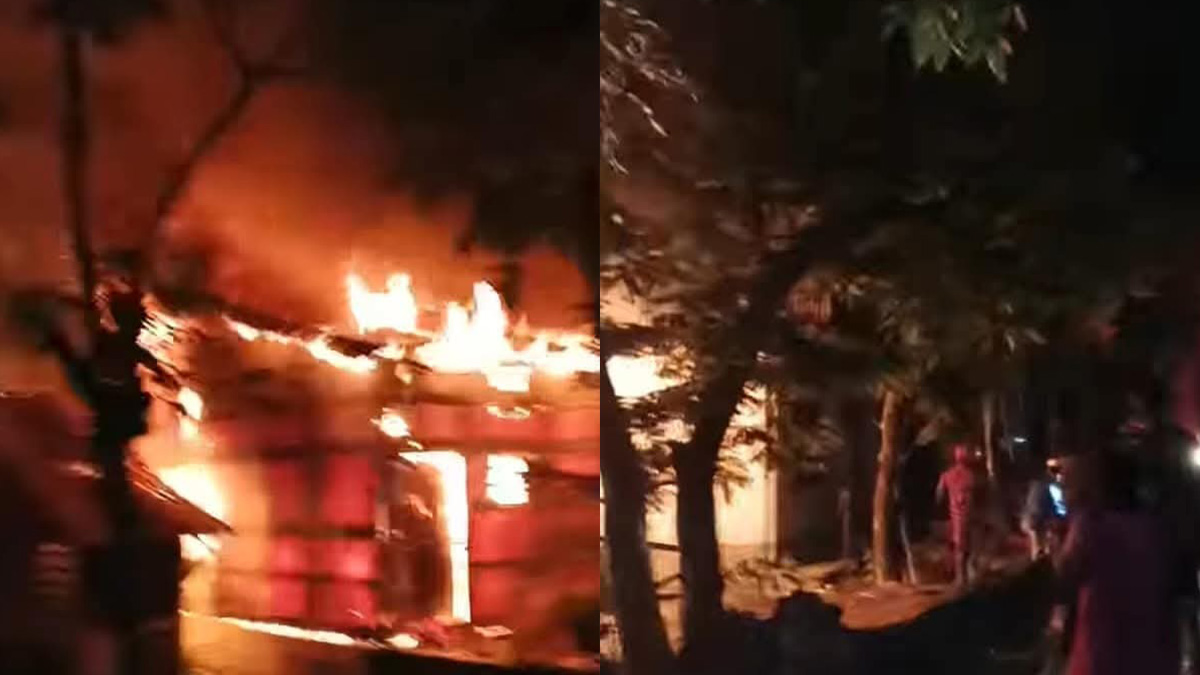 ঝালকাঠিতে স্টেডিয়াম সংলগ্ন বসতঘরে আগুন, রাতের নিস্তব্ধতা ভাঙল আতঙ্কে