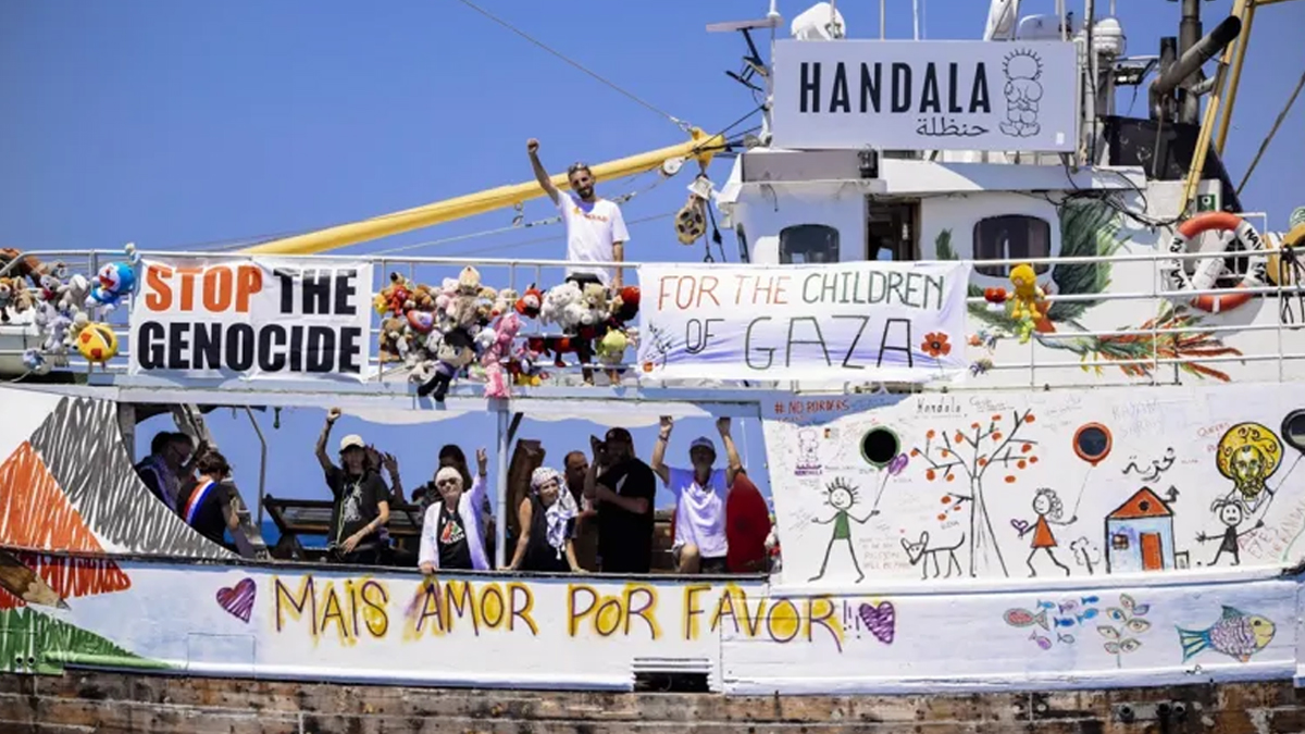 গাজা অভিমুখী ত্রাণবাহী জাহাজ ‘হান্দালা’ আটক করেছে ইসরায়েল