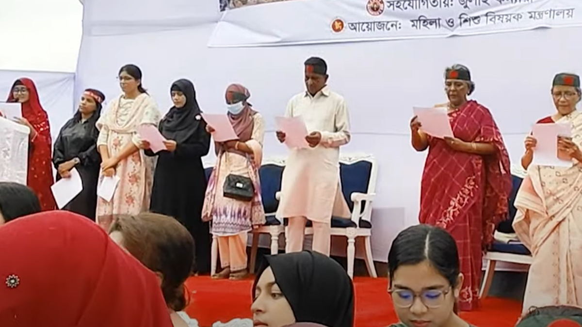 নিরাপদ বিচরণ নিশ্চিতে শপথ নিলেন জুলাই কন্যারা