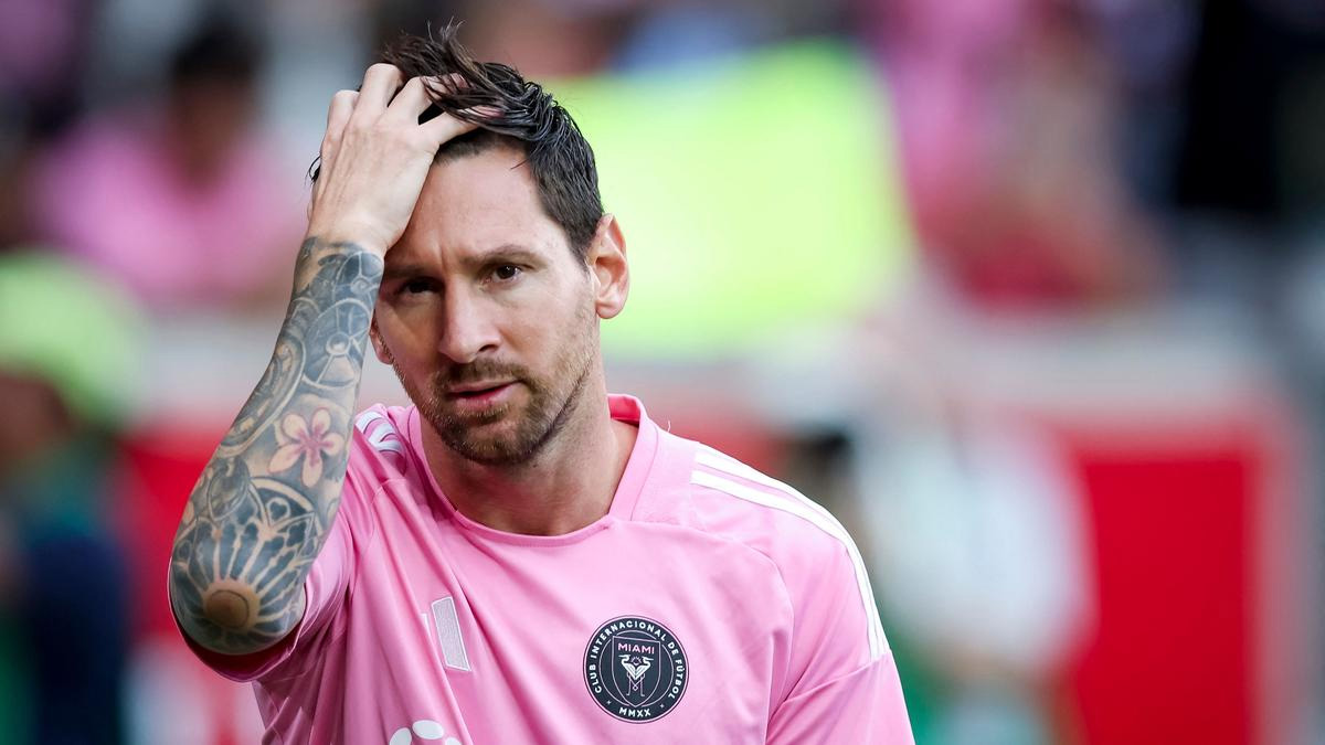 লিগা এমএক্সের বিপক্ষে মাঠে না নামলেই নিষেধাজ্ঞায় পড়বেন মেসি!