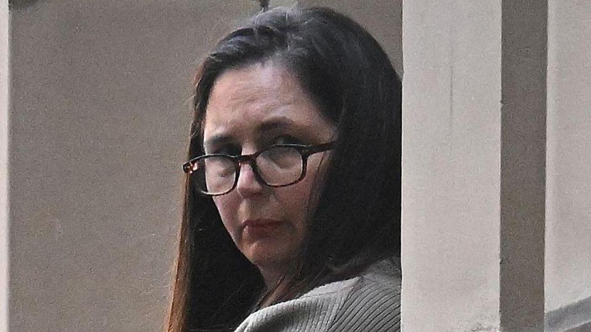 অস্ট্রেলিয়ায় লাঞ্চে স্বামীর বাবা-মা-খালাকে গরুর মাংসের সাথে বিষাক্ত মাশরুম খাইয়ে হত্যা