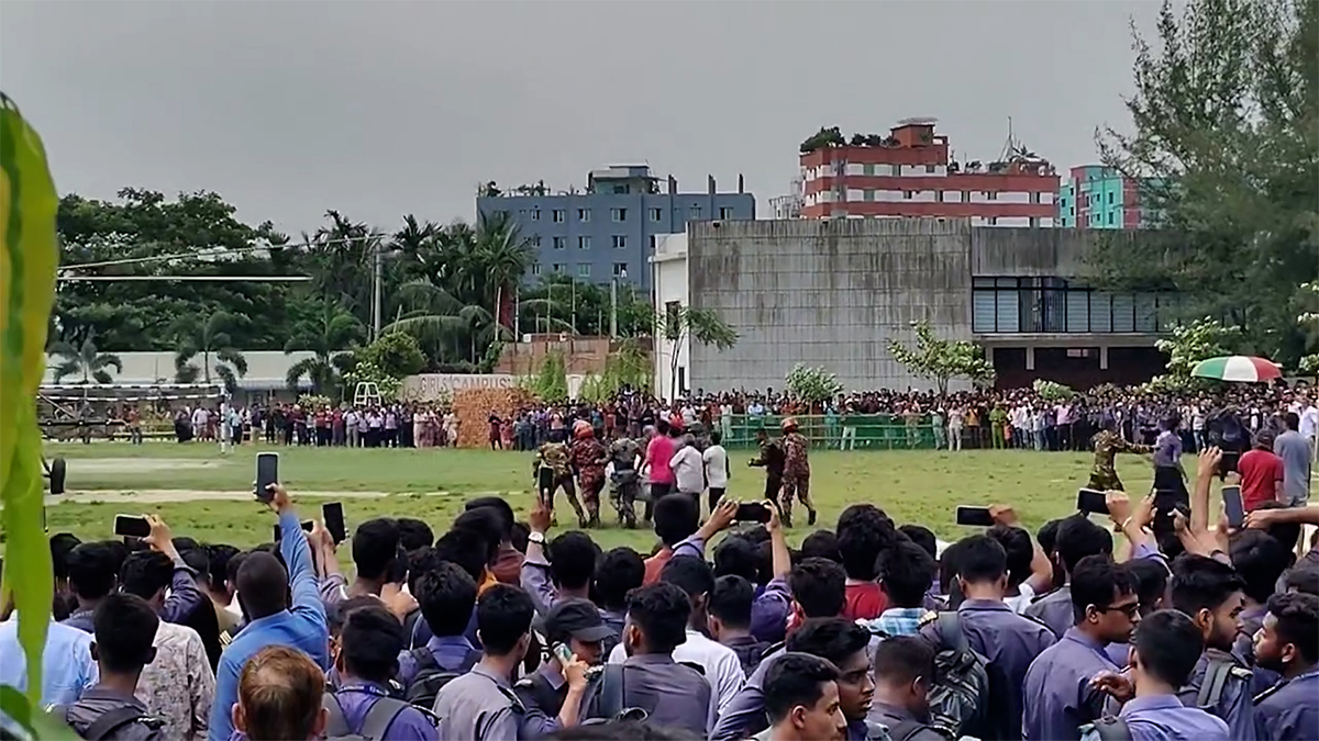 মাইলস্টোনে বিমান বিধ্বস্ত: অনুসন্ধানে ঢাকায় আসছে চীনের তদন্ত দল