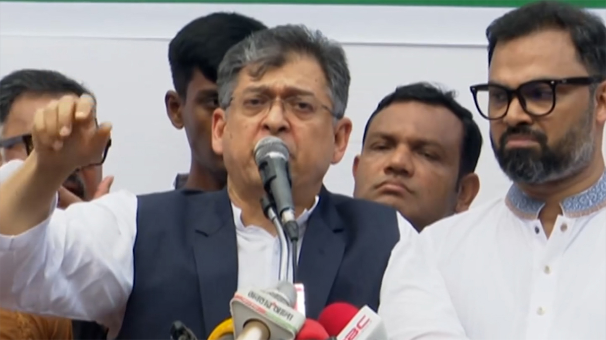 এই মাসে জুলাই সনদ না হলে সরকার ও ঐকমত্য কমিশন দায়ী থাকবে: সালাহউদ্দিন