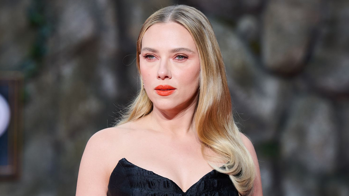 বিশ্বজুড়ে বক্স অফিসে সবচেয়ে আয় করা তারকা স্কারলেট জোহানসন