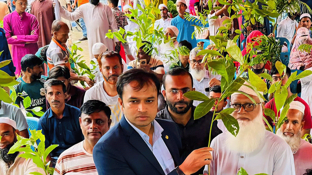 সাভারে একদিনে ১ লাখ বৃক্ষরোপণ কর্মসূচি