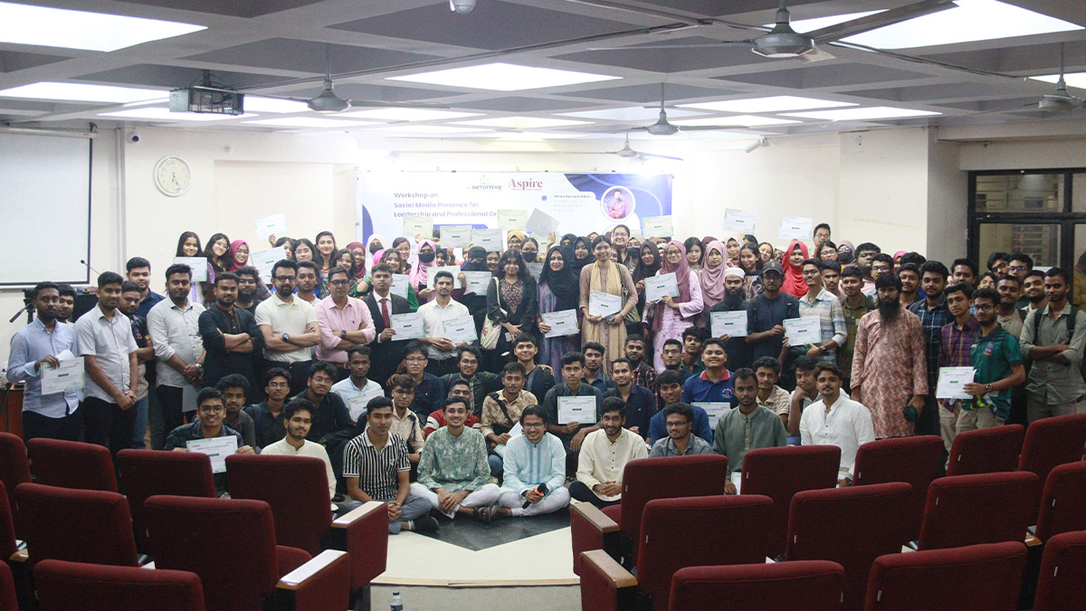 ঢাবিতে ‘সামাজিক মাধ্যম ব্যবহার’ বিষয়ক কর্মশালা অনুষ্ঠিত