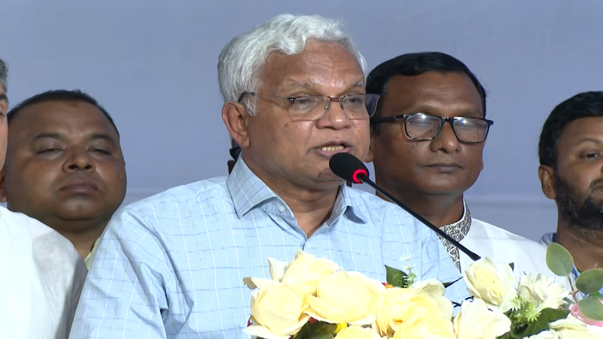 ‘মতপ্রকাশের স্বাধীনতা চেয়ে সাংবাদিকদের থামিয়ে দেয়া সভ্য রাজনীতি নয়’