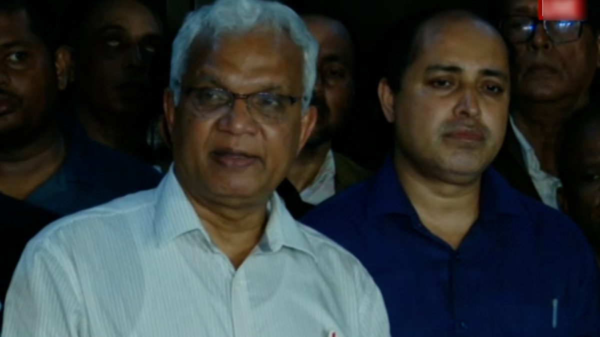 খালেদা জিয়ার শারীরিক অবস্থা স্থিতিশীল রয়েছে: ডা. জাহিদ