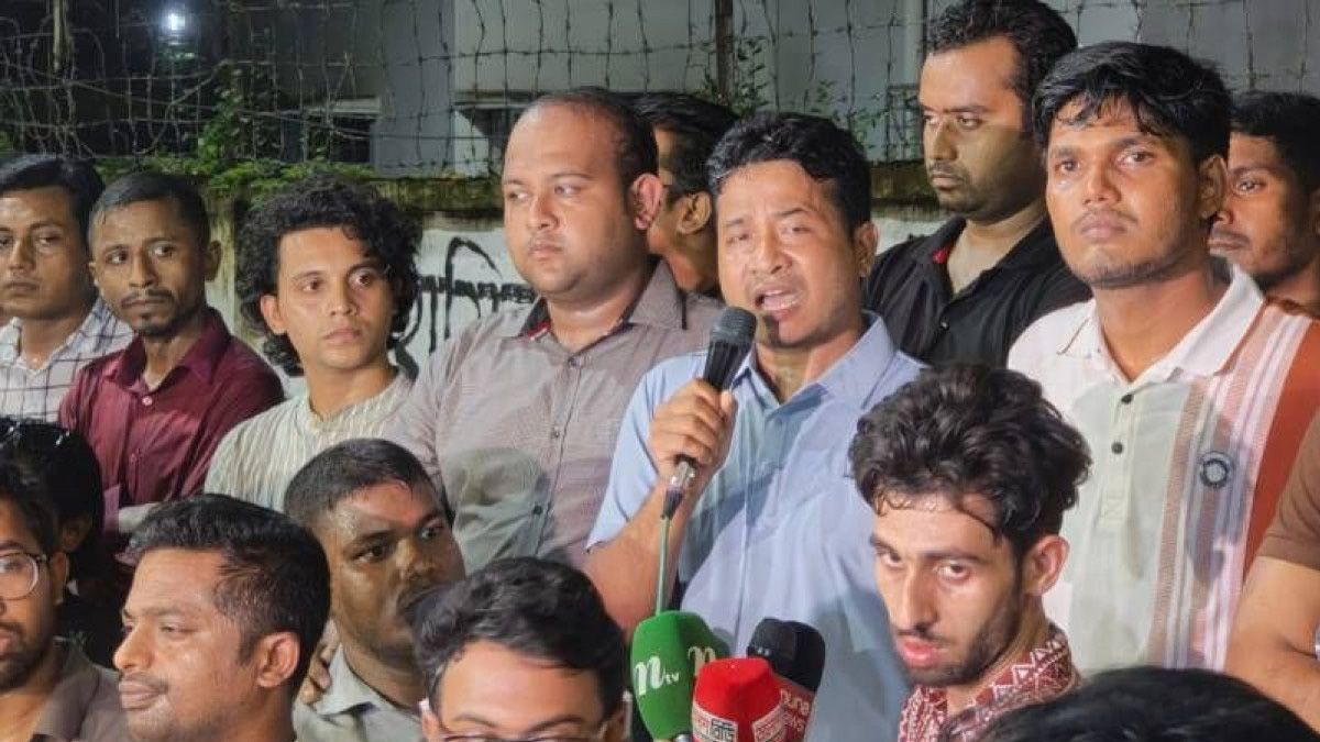 চবিতে শিক্ষার্থীদের হামলার প্রতিবাদে ঢাবিতে ছাত্রদলের বিক্ষোভ