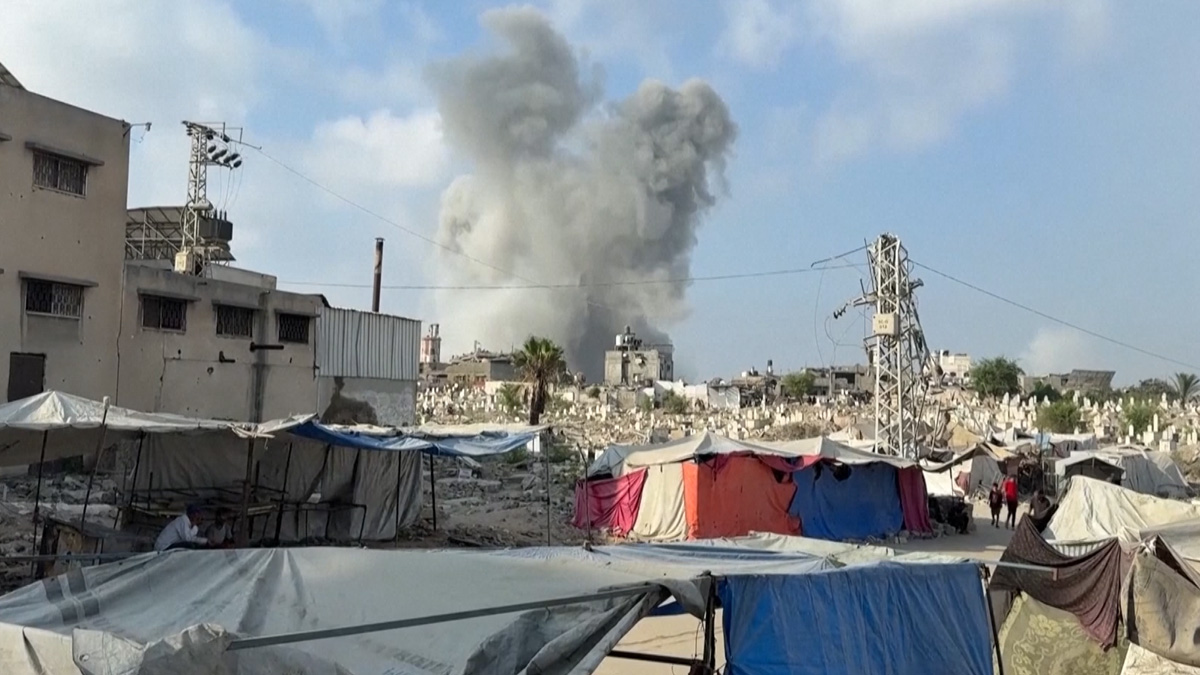 গাজায় একদিনে ইসরায়েলি হামলায় প্রাণ হারালো আরও ৭১ ফিলিস্তিনি