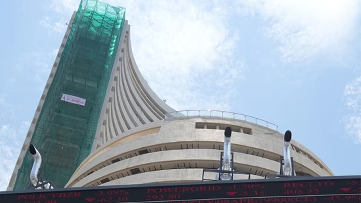 ট্রাম্পের ৫০% শুল্কে ভারতের শেয়ার বাজারে ধস