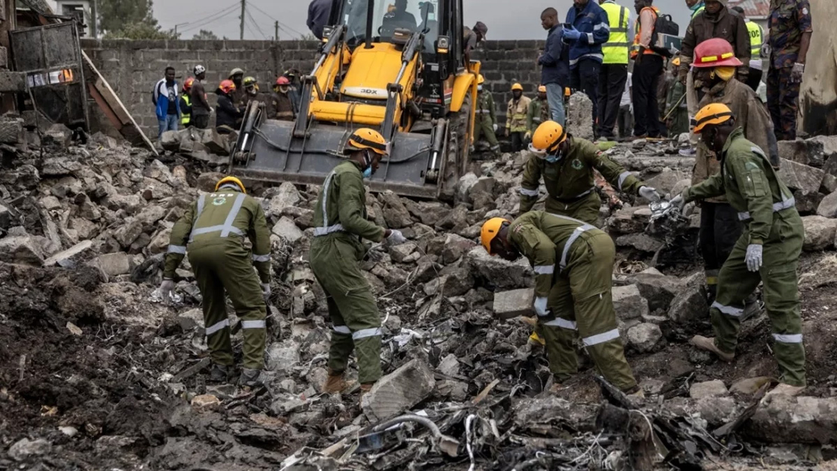 কেনিয়ায় এয়ার অ্যাম্বুলেন্স বিধ্বস্তে ৬ জনের প্রাণহানি