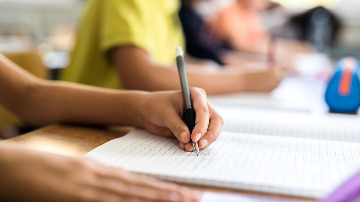 আজকের দিনটা বাঁহাতিদের— জানুন তারা কেন এত ব্যতিক্রম