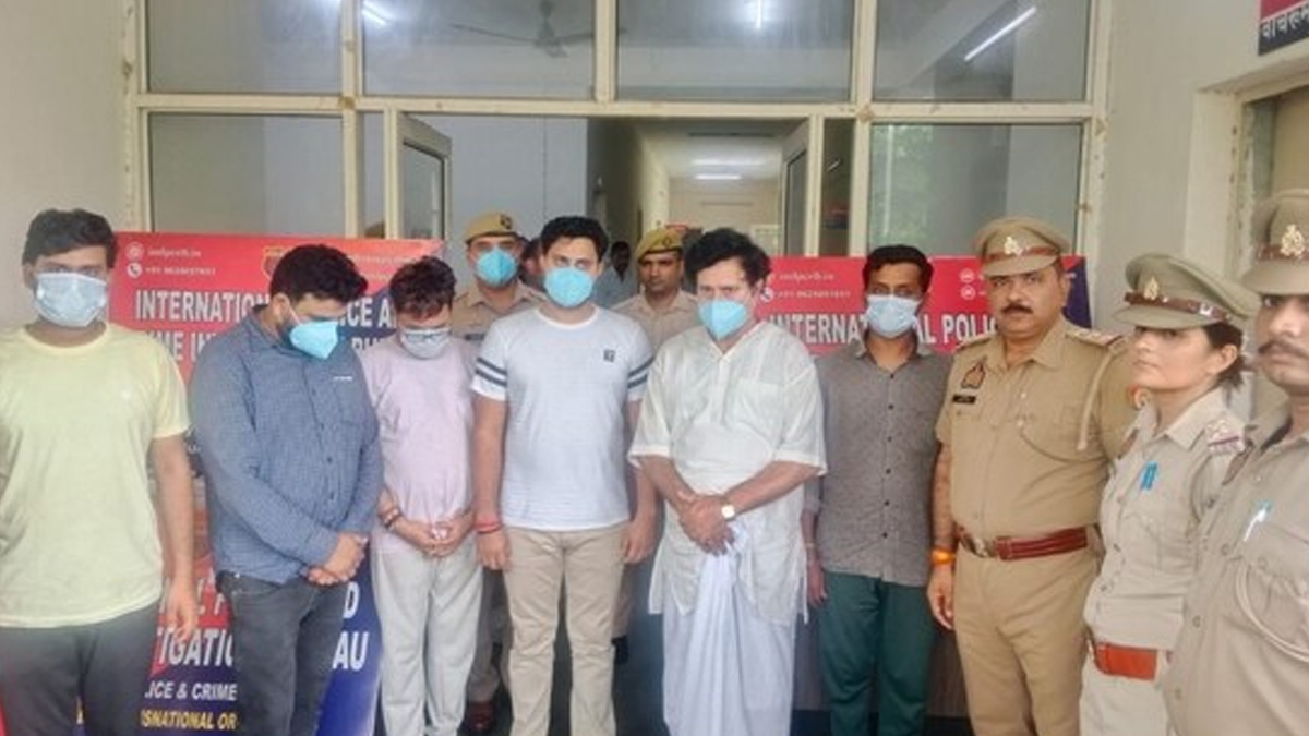 ভুয়া পুলিশ স্টেশন বানিয়ে প্রতারণা, নয়ডায় গ্রেফতার ৬
