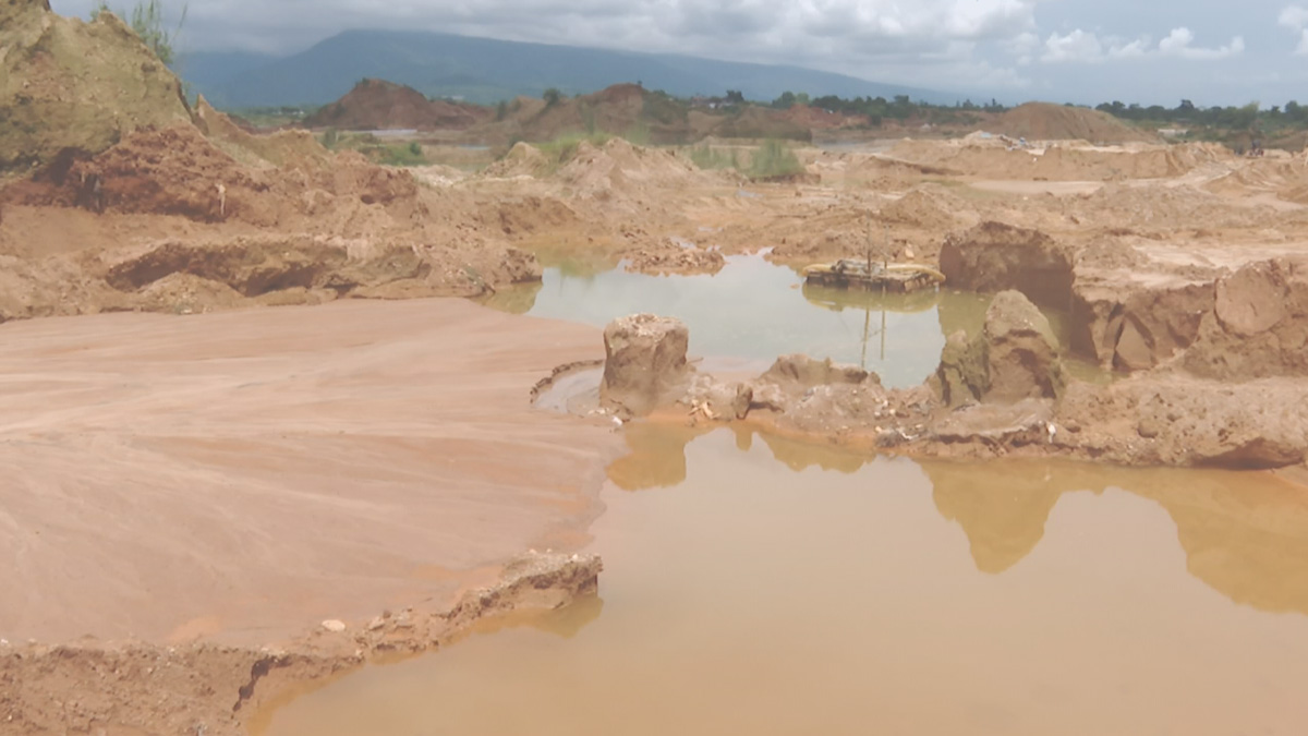 সিলেটে পাথর লুট: জড়িত বিএনপি, আ.লীগ, জামায়াত ও সমন্বয়কদের সিন্ডিকেট