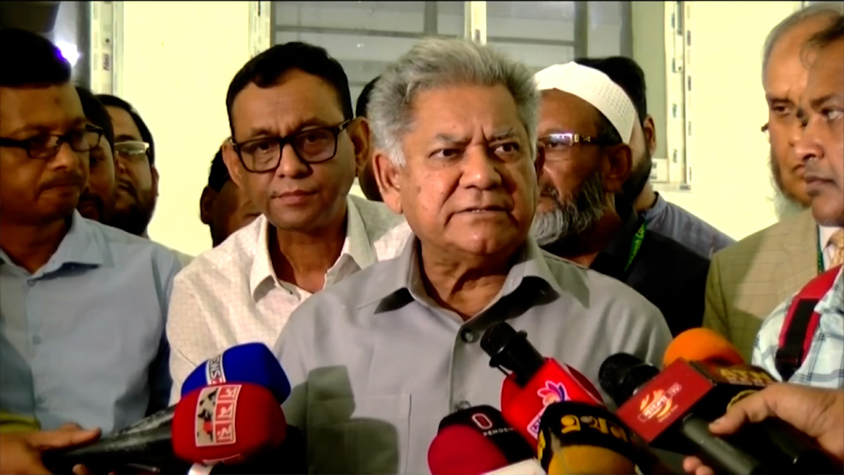 কারখানা বন্ধের জন্য সরকার দায়ী নয়: শ্রম উপদেষ্টা