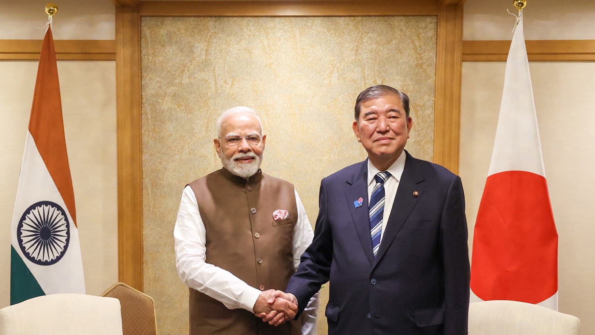 দ্বিপাক্ষিক সম্মেলনে অংশ নিতে জাপানে পৌঁছেছেন মোদি