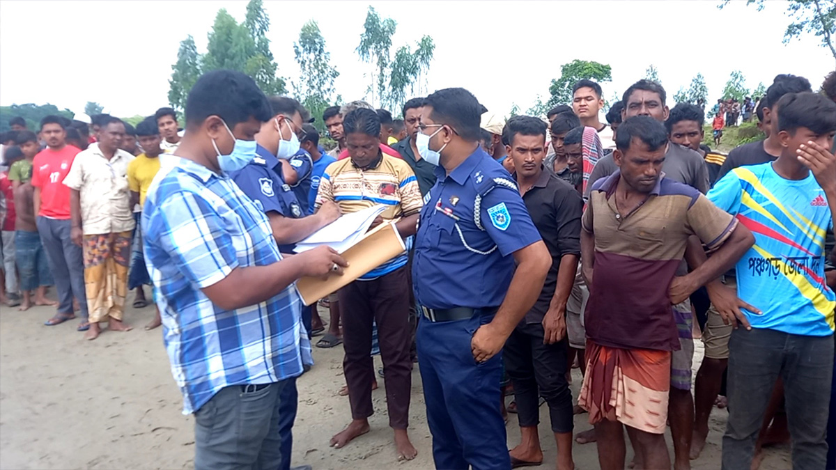 পঞ্চগড়ে সীমান্তবর্তী নদী থেকে যুবকের গুলিবিদ্ধ মরদেহ উদ্ধার