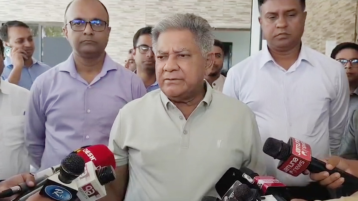 কক্সবাজারে নদীতে বর্জ্য ফেলা হোটেলগুলো বন্ধের নির্দেশ নৌপরিবহন উপদেষ্টার