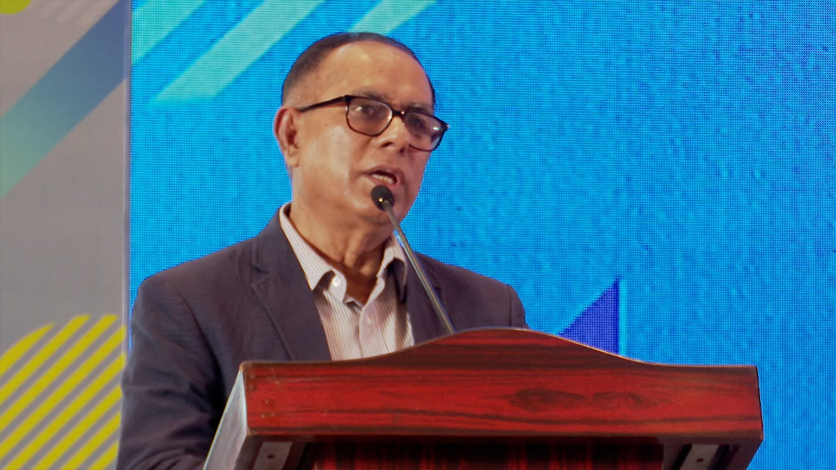 ‘সরকারি হাসপাতালে চাকরি যাওয়ার ভয় না থাকায় সেবাগ্রহীতারা কাঙিক্ষত সেবা পান না’