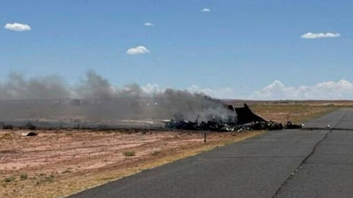 যুক্তরাষ্ট্রের অ্যারিজোনায় বিমান বিধ্বস্ত, নিহত ৪