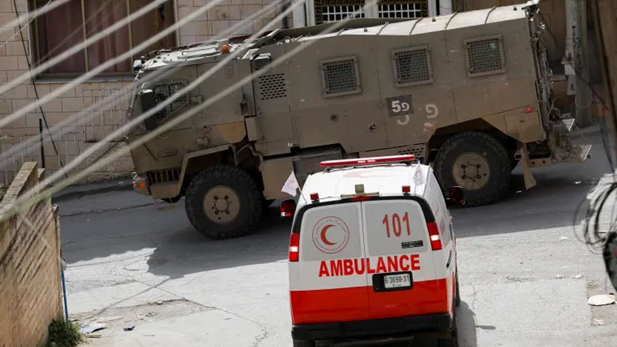 পশ্চিম তীরে অ্যাম্বুলেন্স লক্ষ্য করে গুলি চালায় ইসরায়েলি বাহিনী, আহত ৫