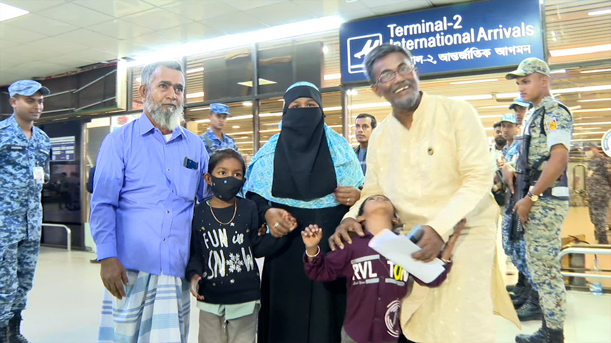 দেশে ফিরলেন দুই সন্তানসহ ভারতে আটক থাকা নারী