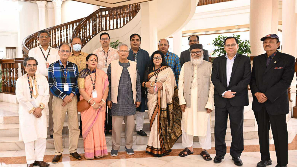 দুর্গাপূজা ঘিরে সবাইকে সজাগ থাকার আহ্বান প্রধান উপদেষ্টার